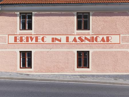 Salon Ozbič_Matevž Paternoster