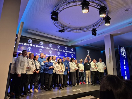 ff5f5467-43a6-413f-96d4-d9c4059416f7